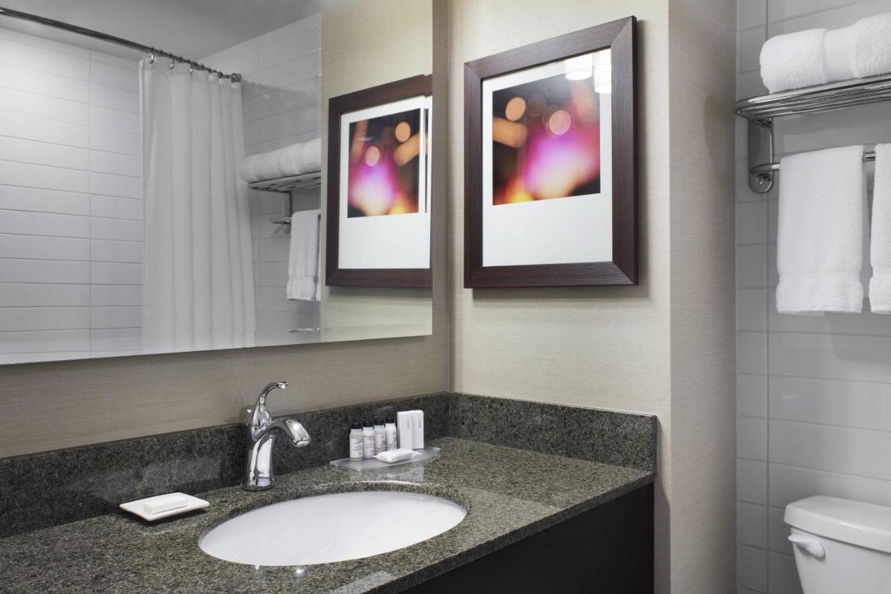 Delta Hotels By Marriott Beausejour Moncton Dış mekan fotoğraf