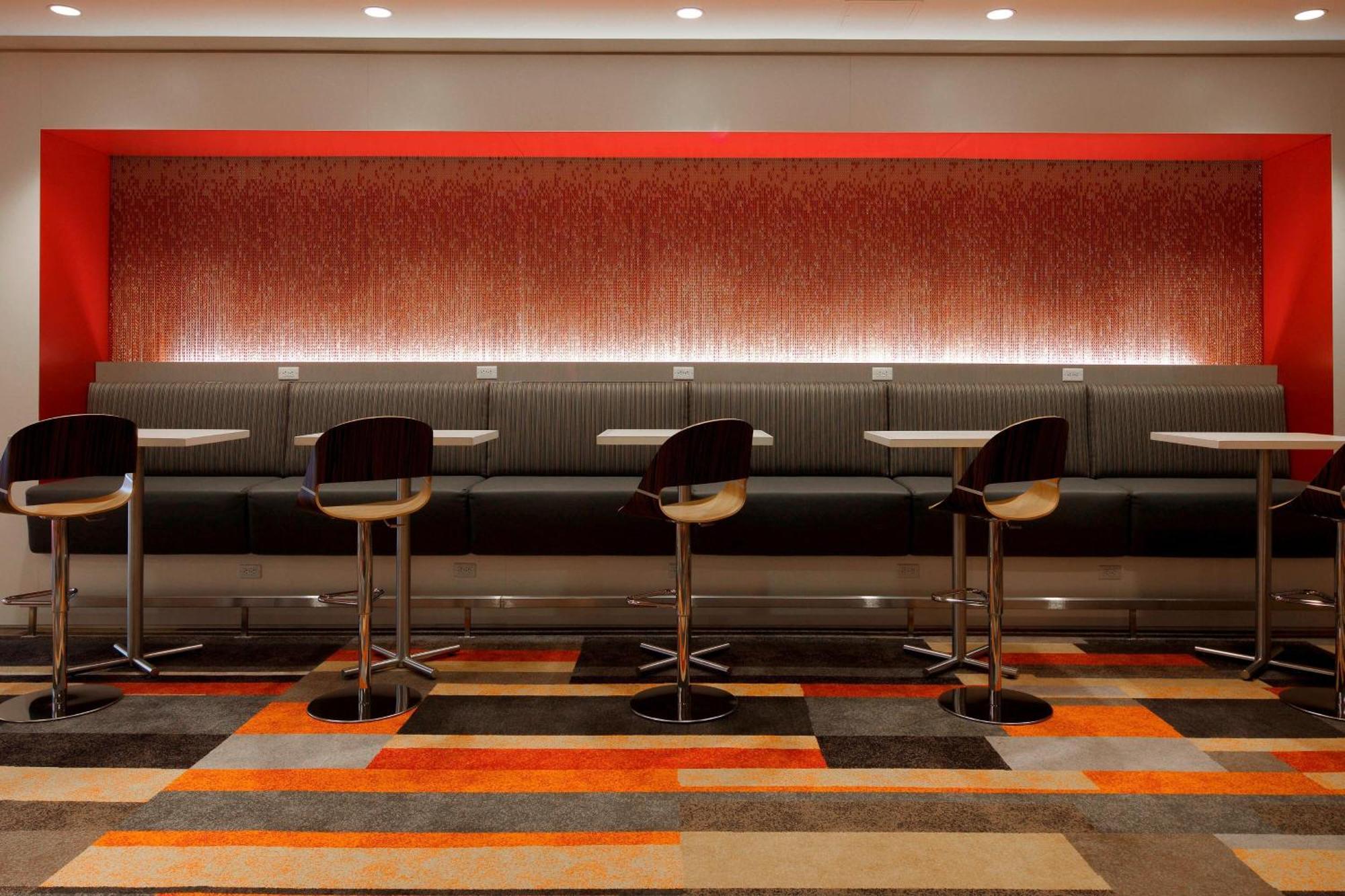 Delta Hotels By Marriott Beausejour Moncton Dış mekan fotoğraf